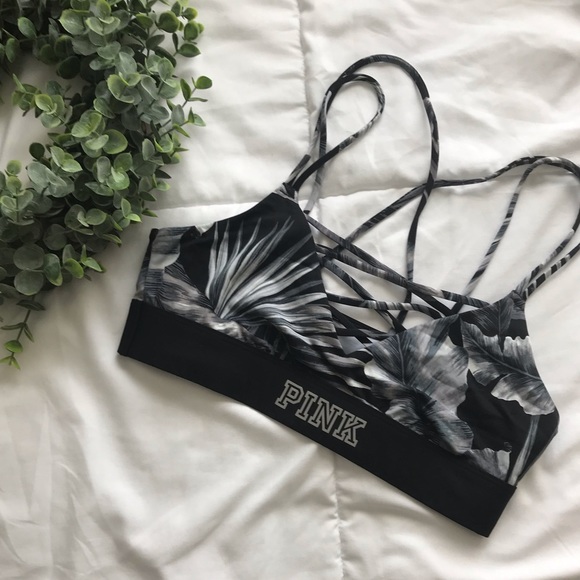 PINK VS ✨ Ultimate Unlined Bralette - Picture 5 of 8